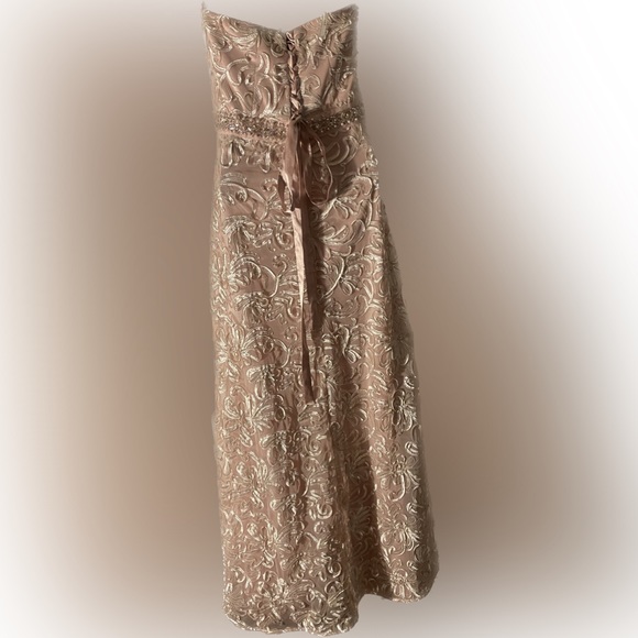 Ignite Evenings by Carollin Size 10 - Picture 3 of 7